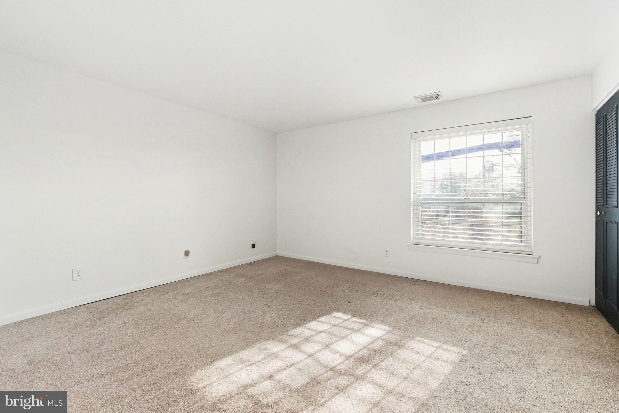 4000 GYPSY LANE 605F2