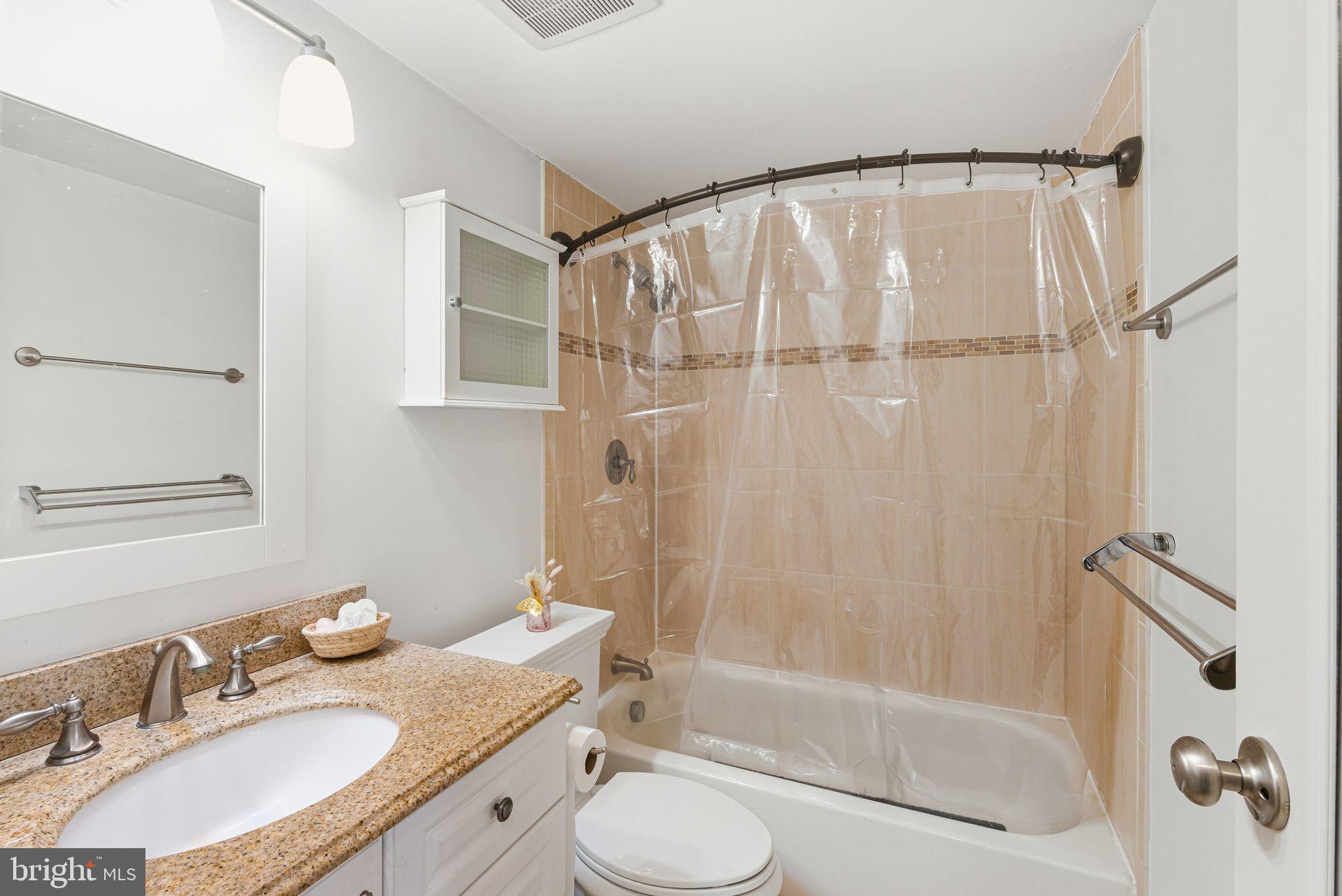 4000 GYPSY LANE 605F2