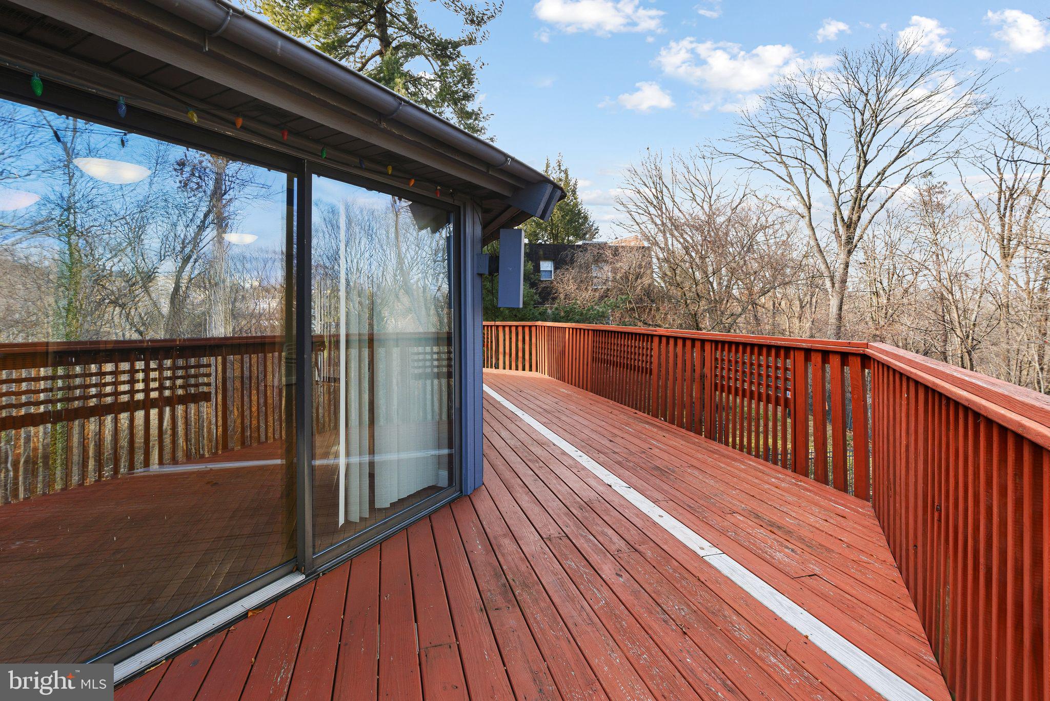 4000 GYPSY LANE 605F2