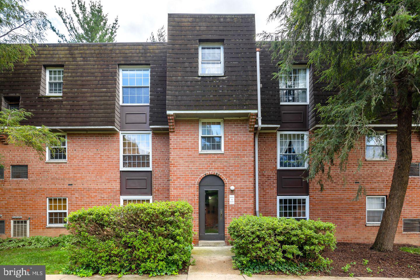 4000 GYPSY LANE 605F2