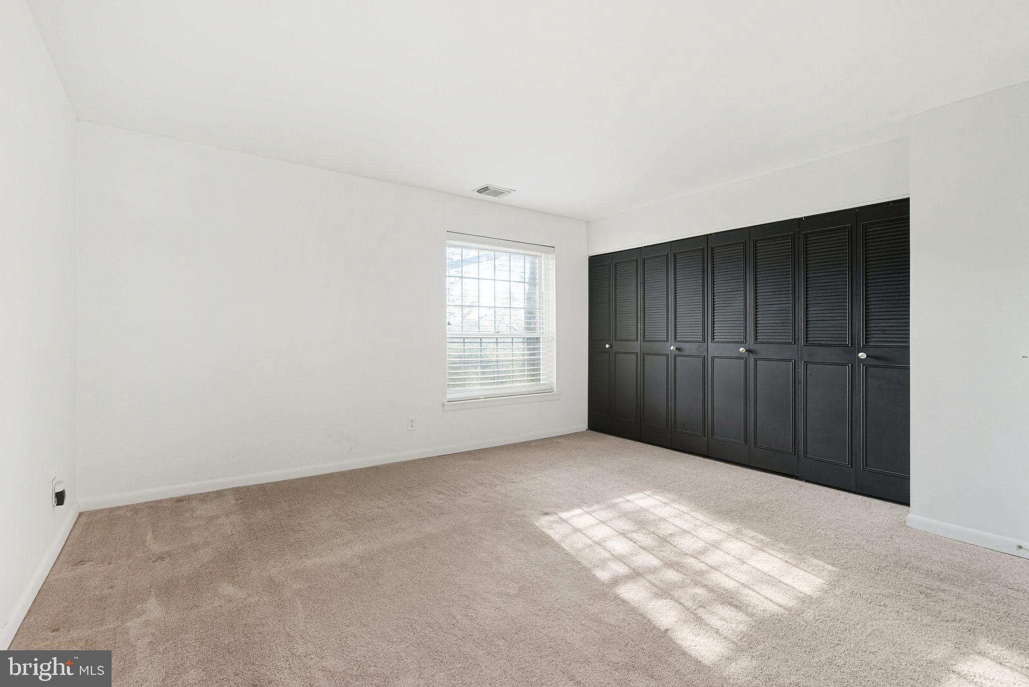 4000 GYPSY LANE 605F2