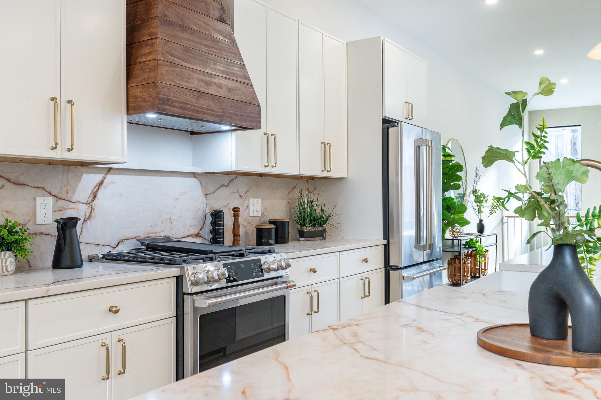 1014 ELLSWORTH STREET