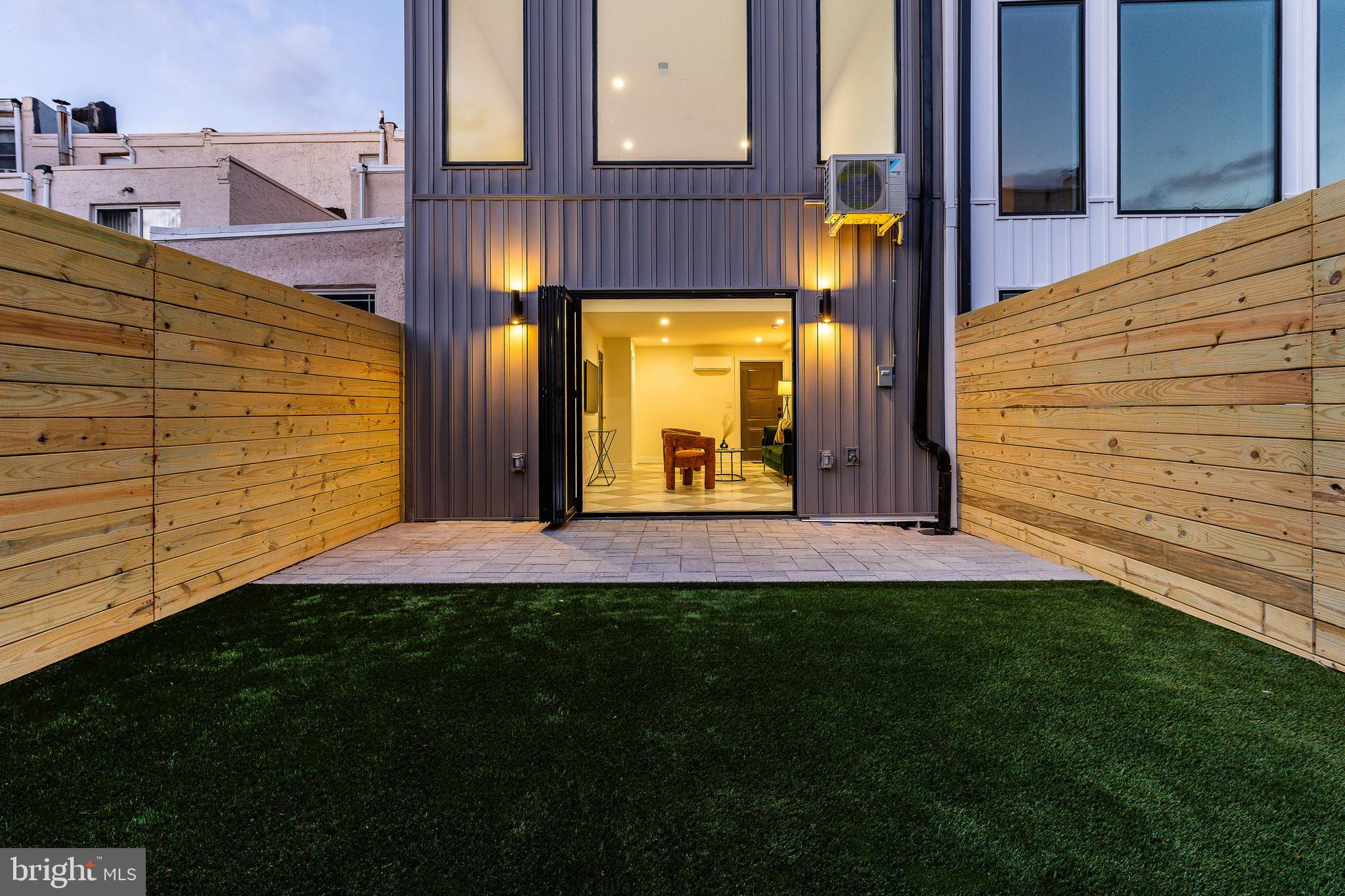 1014 ELLSWORTH STREET