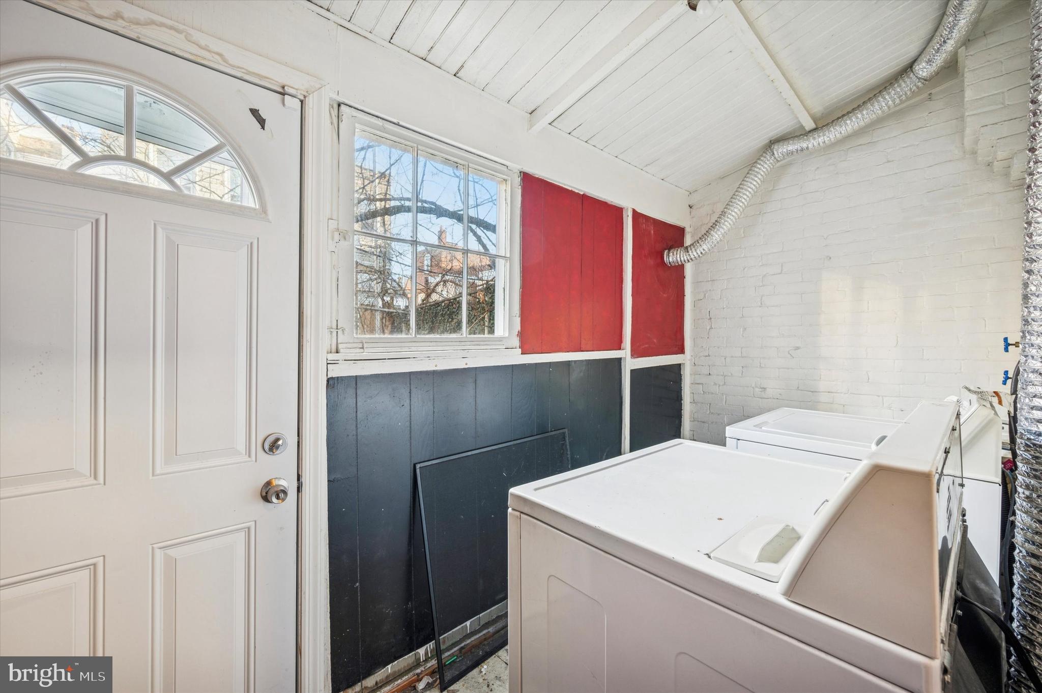 1312 E HAINES STREET