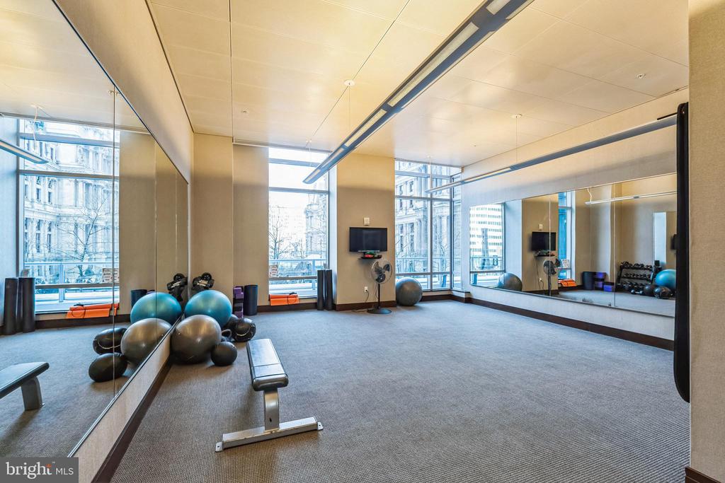 1414 S PENN SQUARE 27F