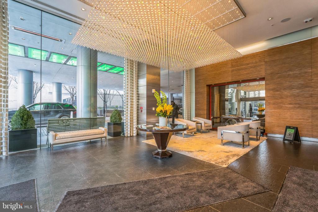 1414 S PENN SQUARE 27F