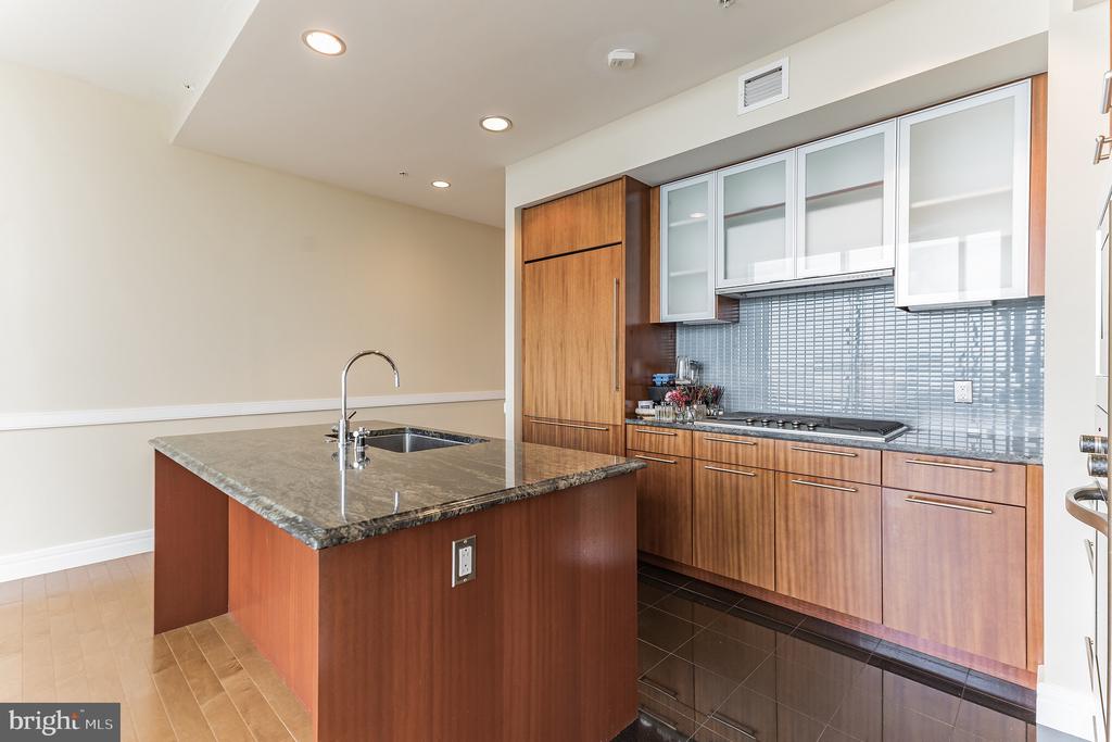 1414 S PENN SQUARE 27F
