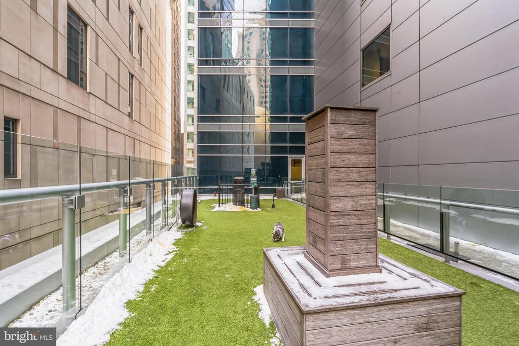 1414 S PENN SQUARE 27F