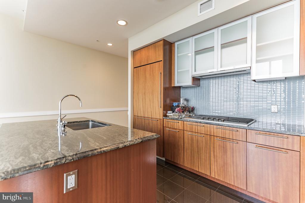 1414 S PENN SQUARE 27F
