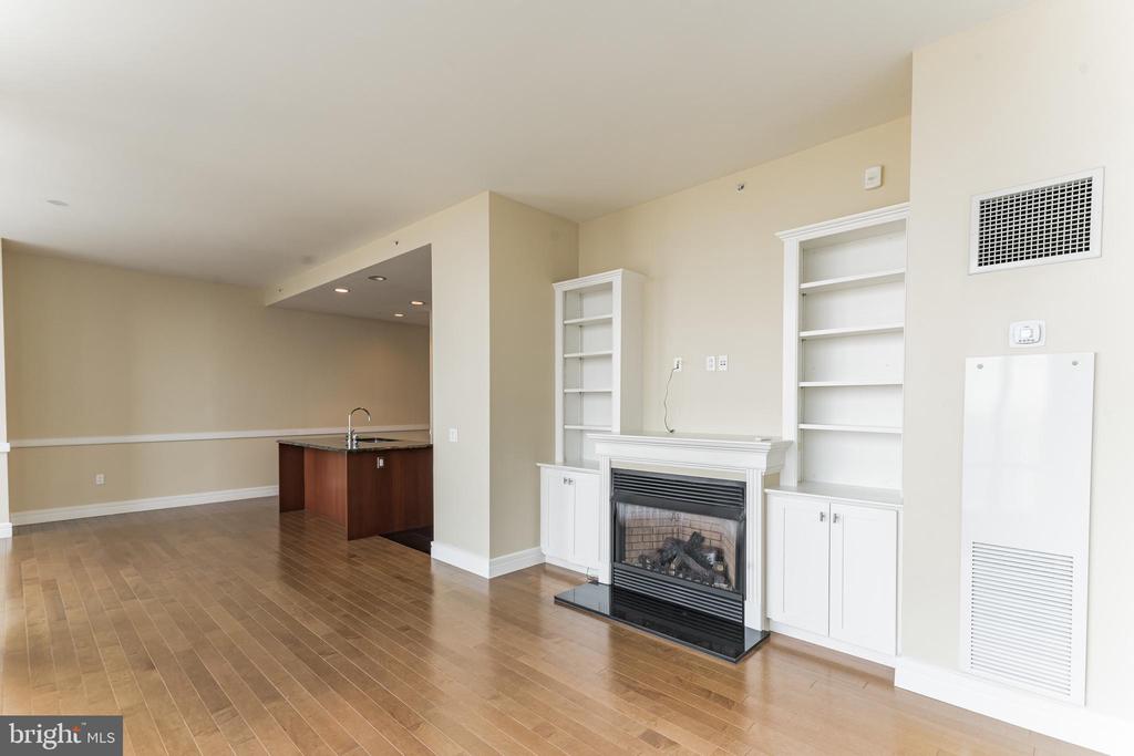 1414 S PENN SQUARE 27F
