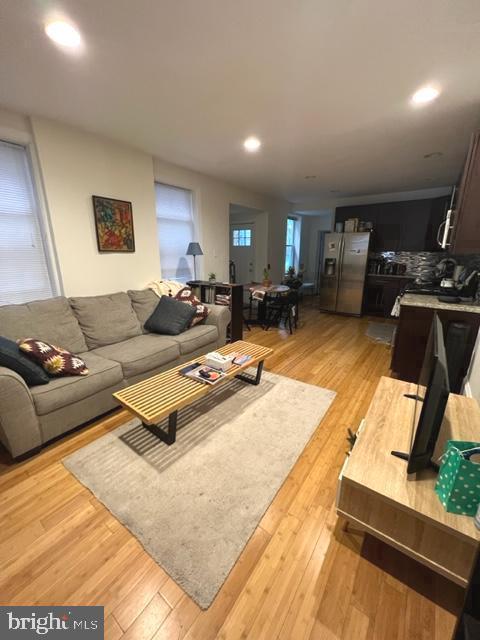 4007 SPRING GARDEN STREET 1