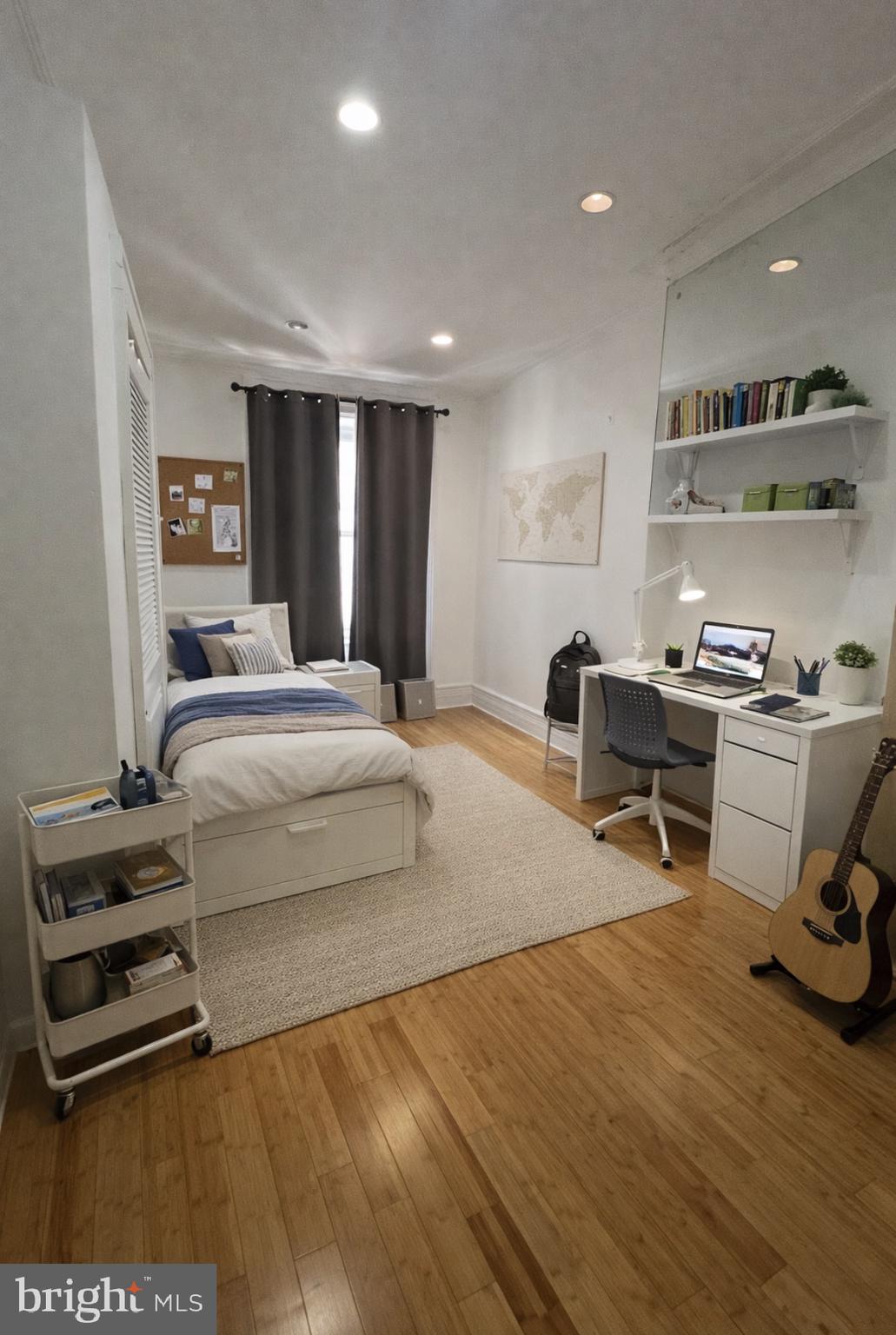 4007 SPRING GARDEN STREET 1