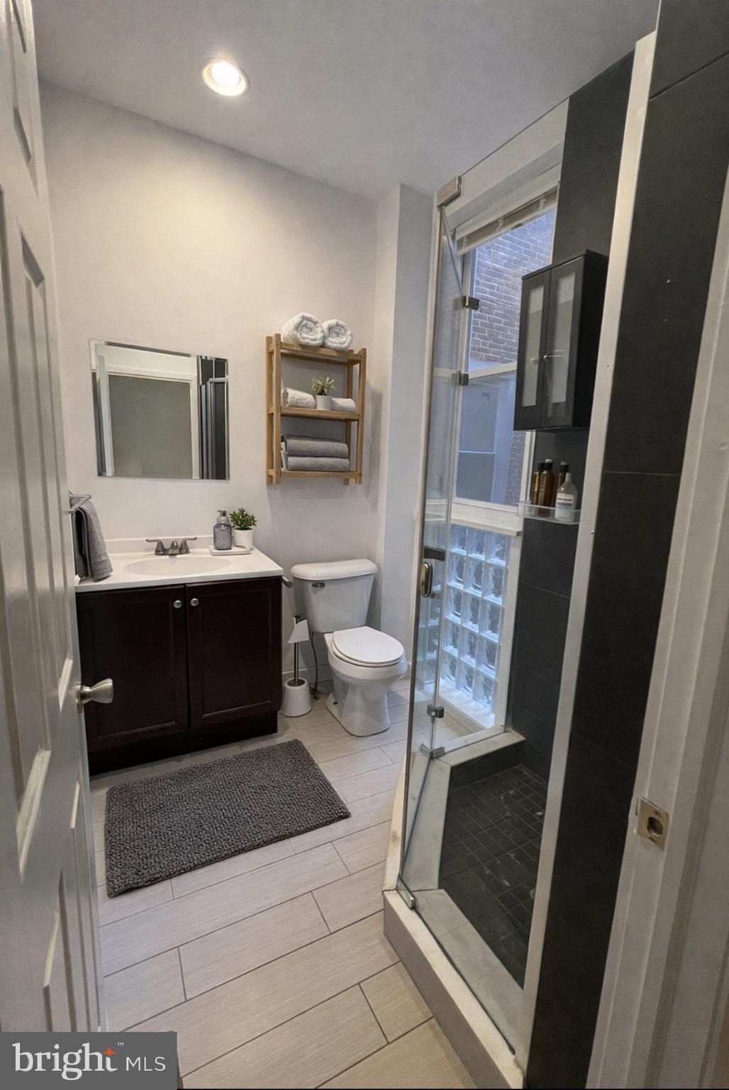 4007 SPRING GARDEN STREET 1