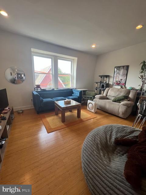 4007 SPRING GARDEN STREET 3