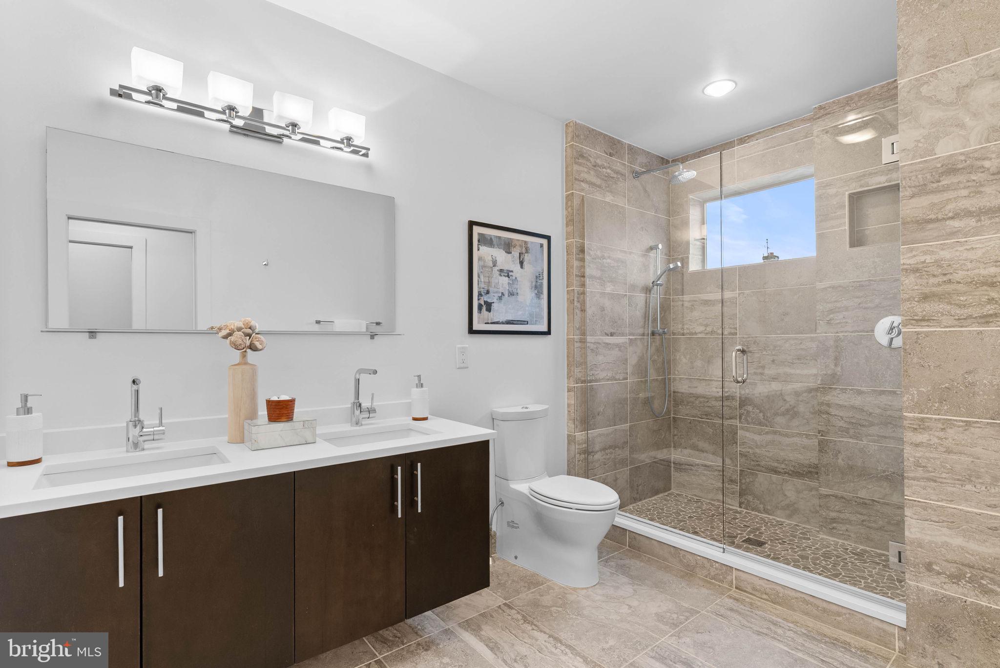 740 S COLUMBUS BOULEVARD 50