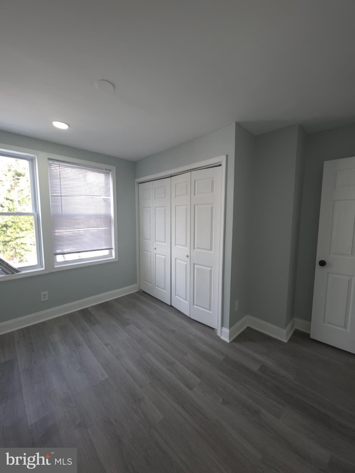 1133 W SOMERSET STREET 2