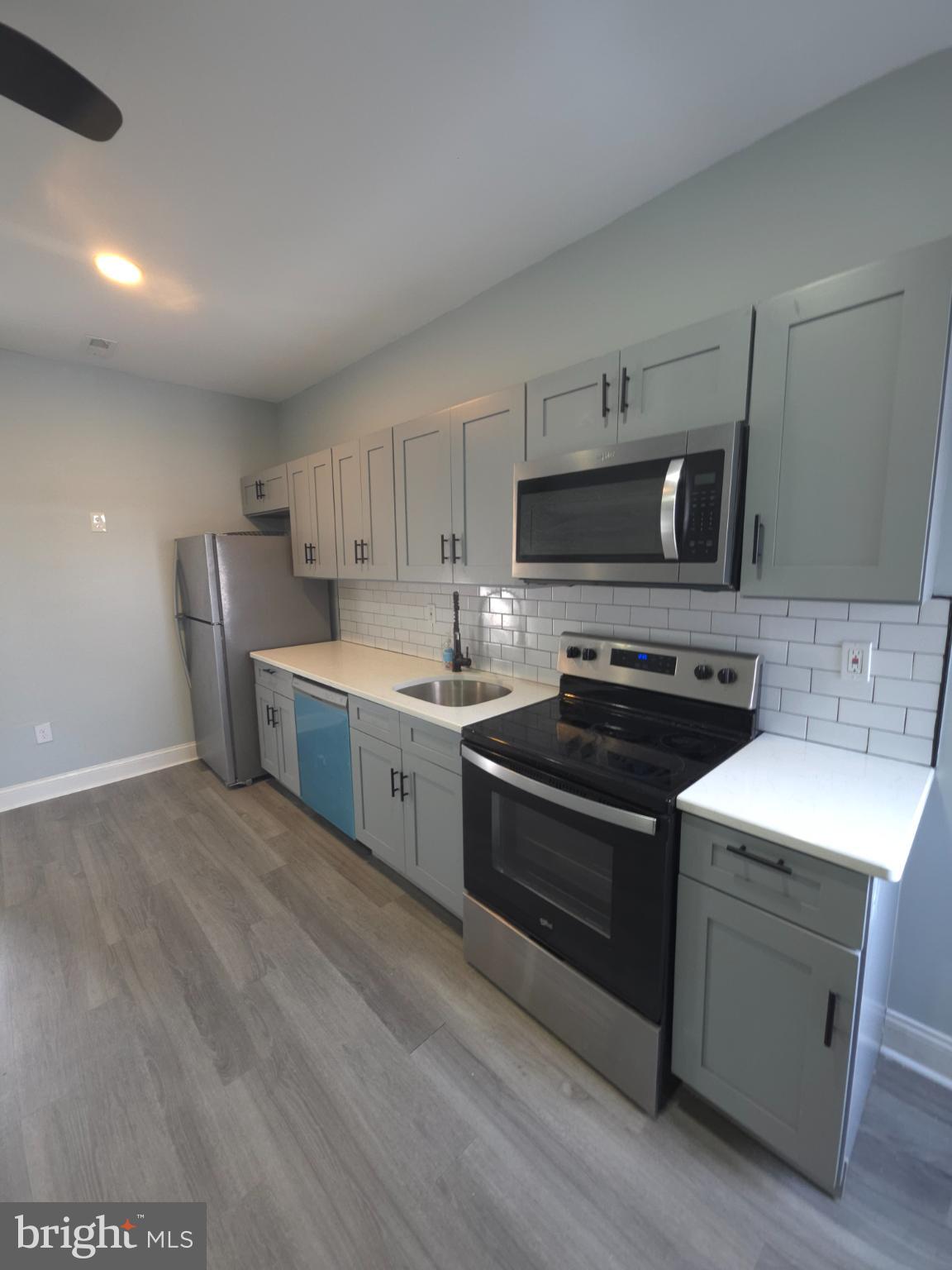 1133 W SOMERSET STREET 2