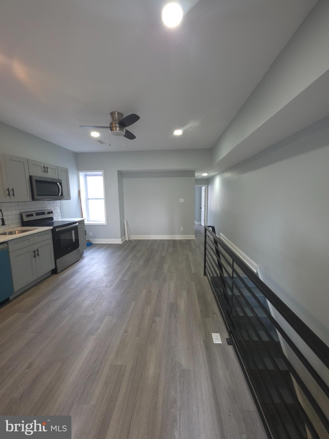 1133 W SOMERSET STREET 2