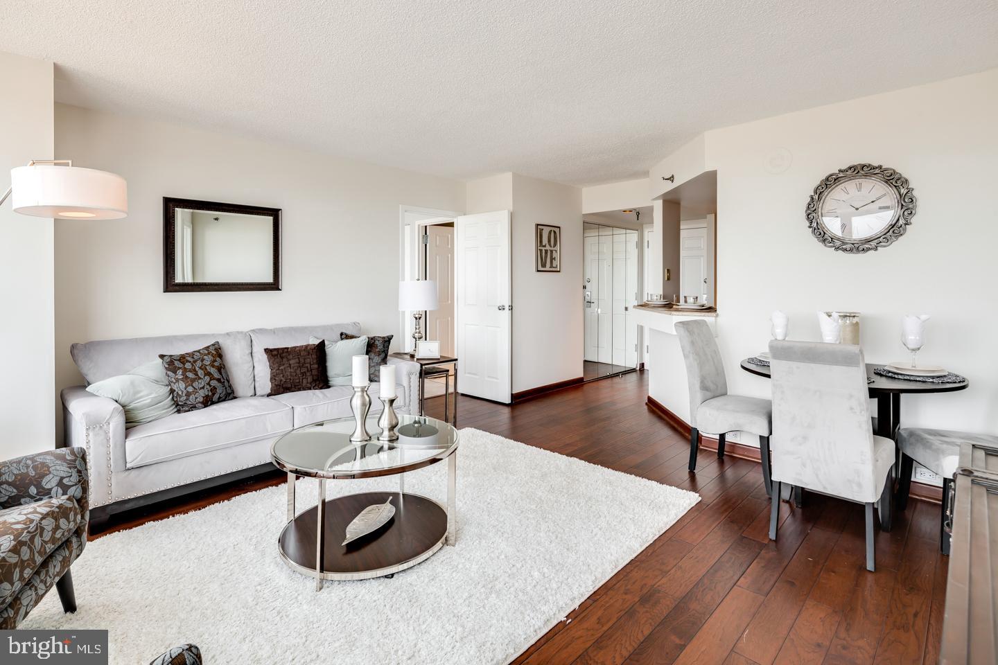 2001 HAMILTON STREET P501