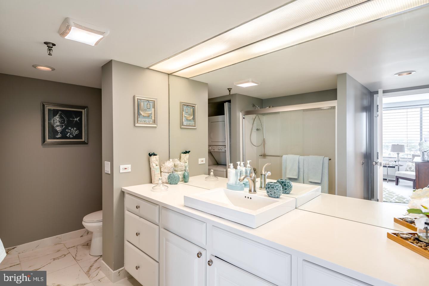 2001 HAMILTON STREET P501