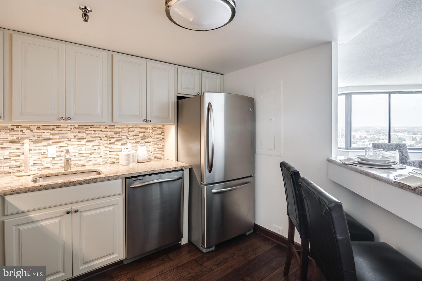 2001 HAMILTON STREET P501