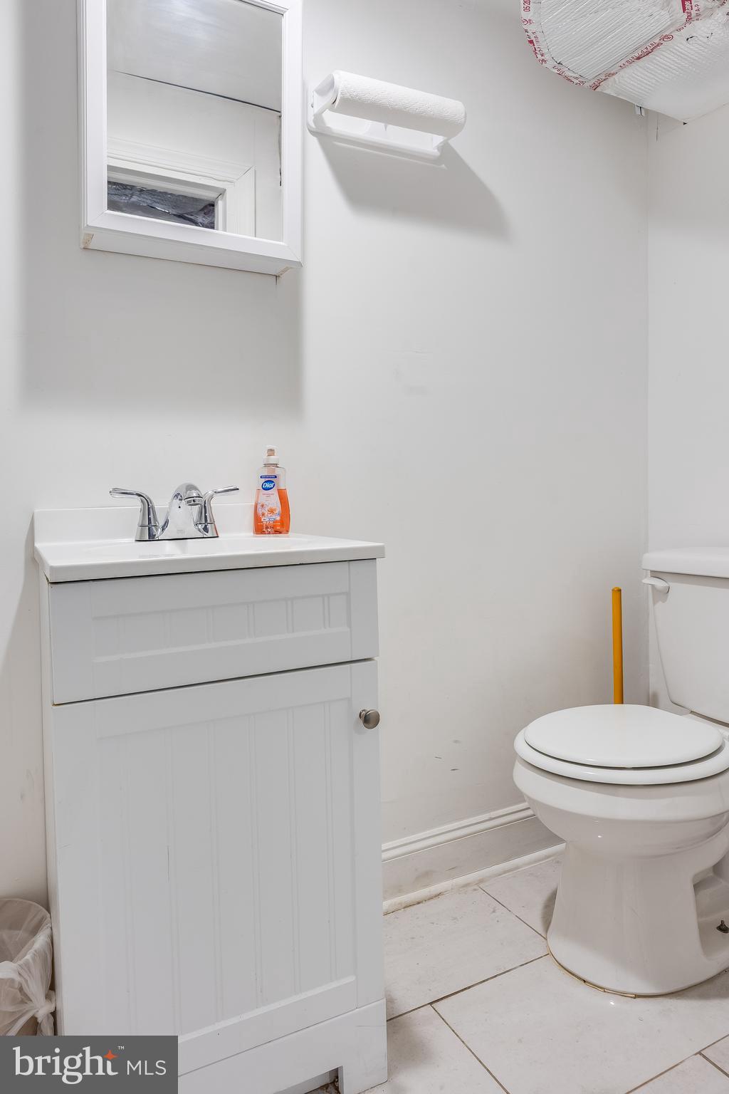 2405 W HUNTINGDON STREET