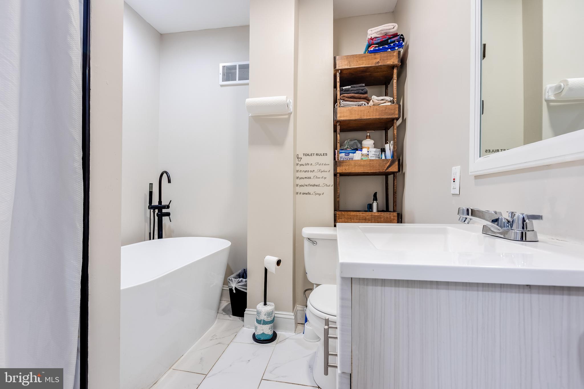 2405 W HUNTINGDON STREET