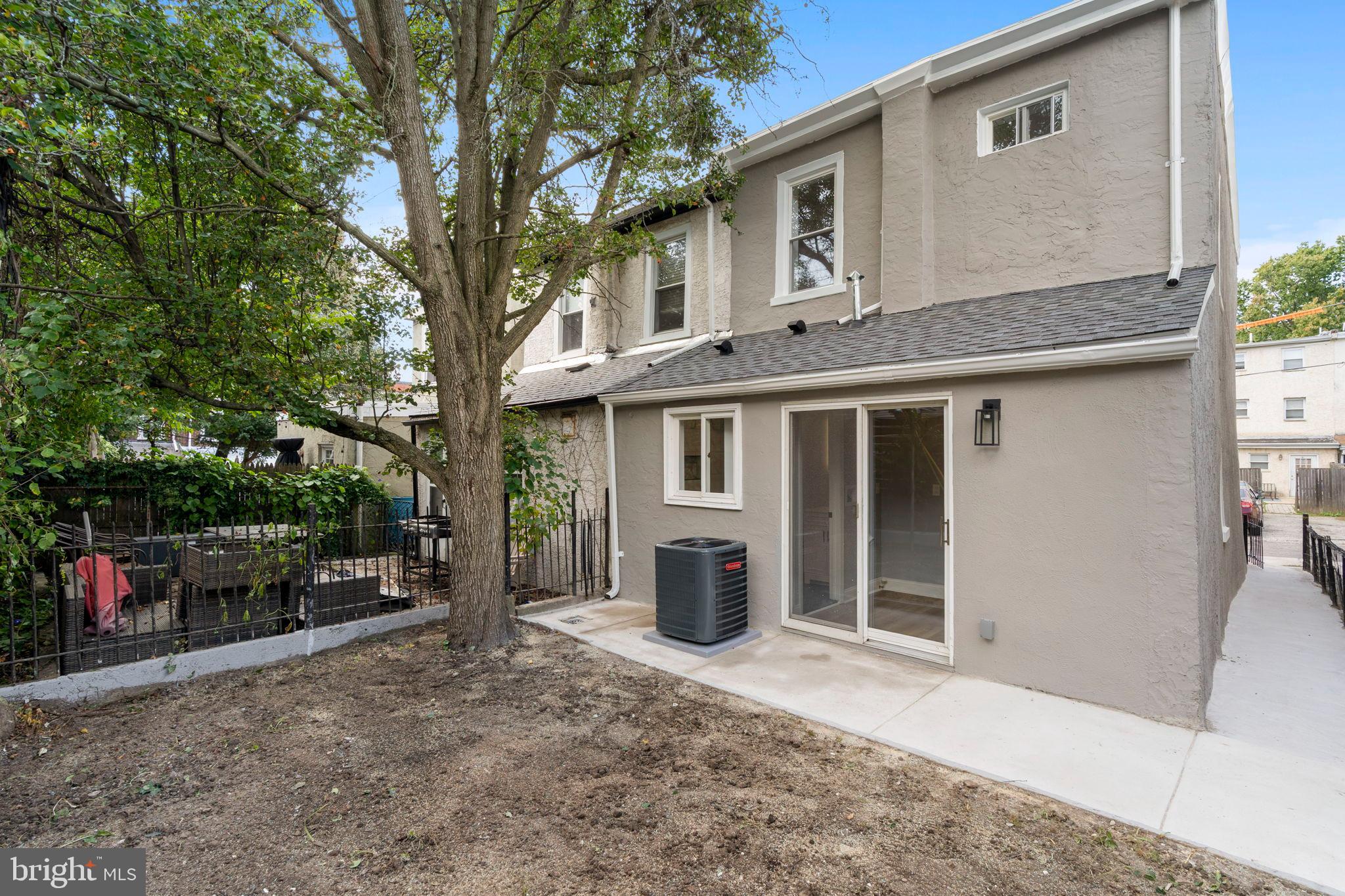 3464 DIVISION STREET