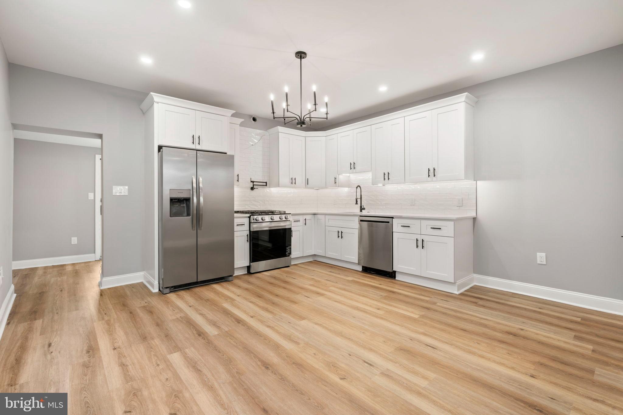 3464 DIVISION STREET