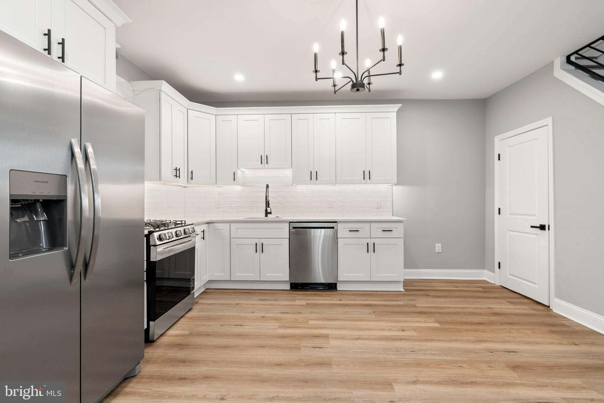 3464 DIVISION STREET