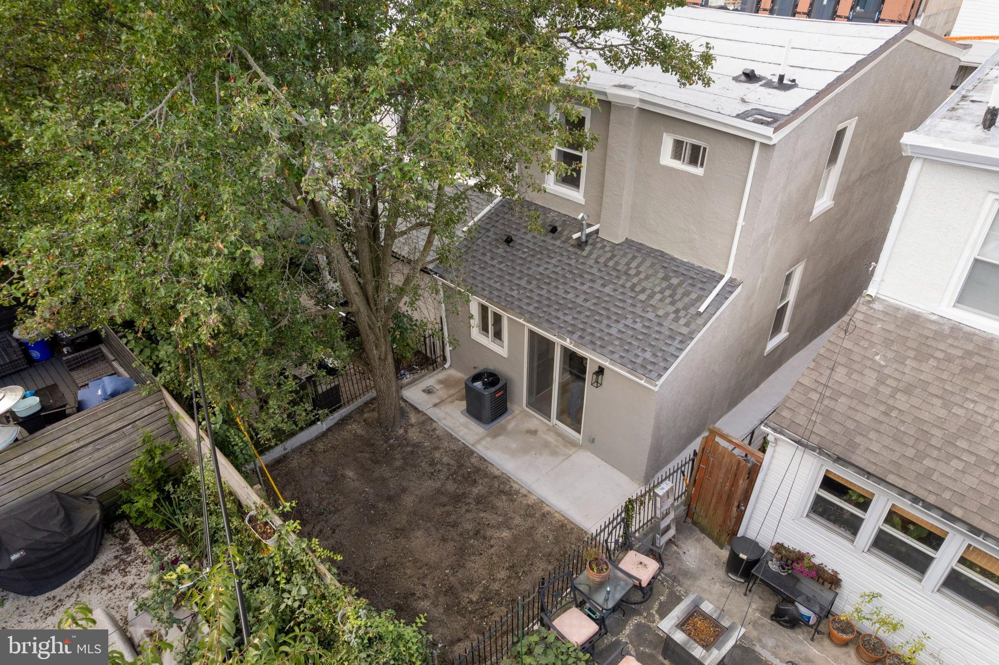 3464 DIVISION STREET