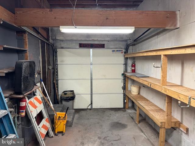 2252 S DARIEN STREET