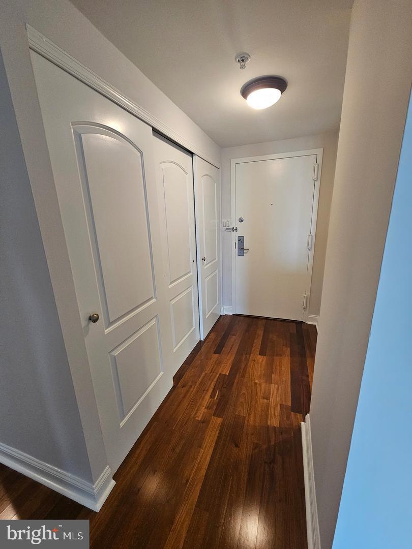 2001 HAMILTON STREET 00 925