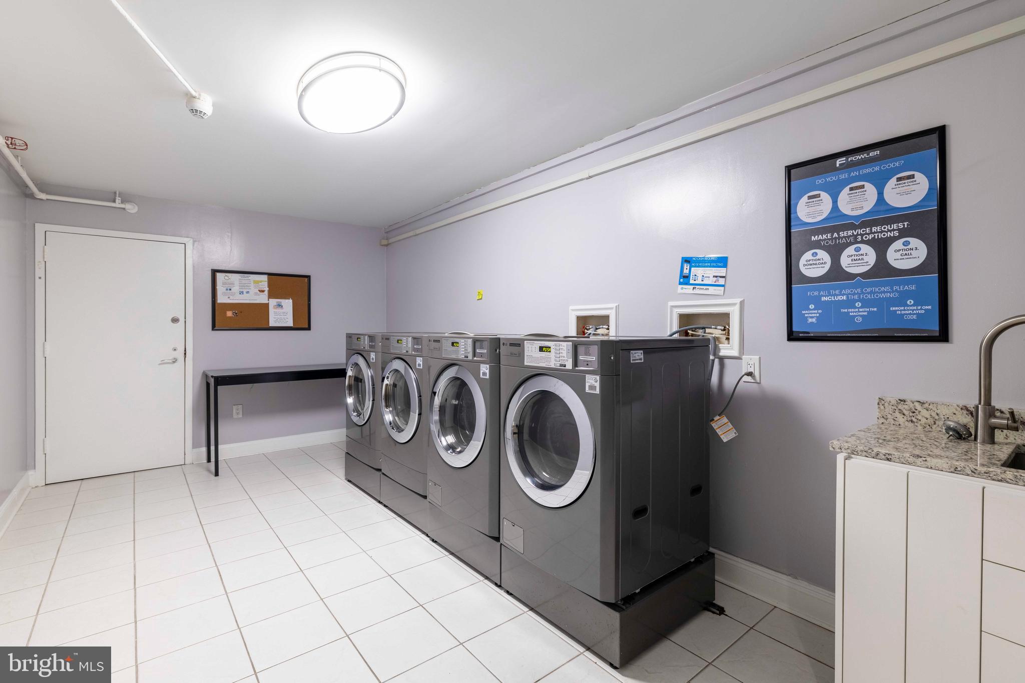 2001 HAMILTON STREET 00 925