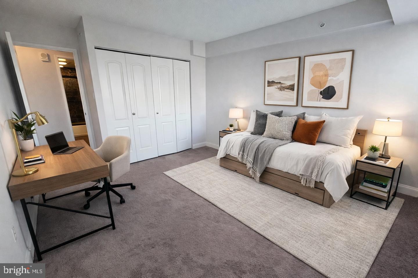 2001 HAMILTON STREET 00 925