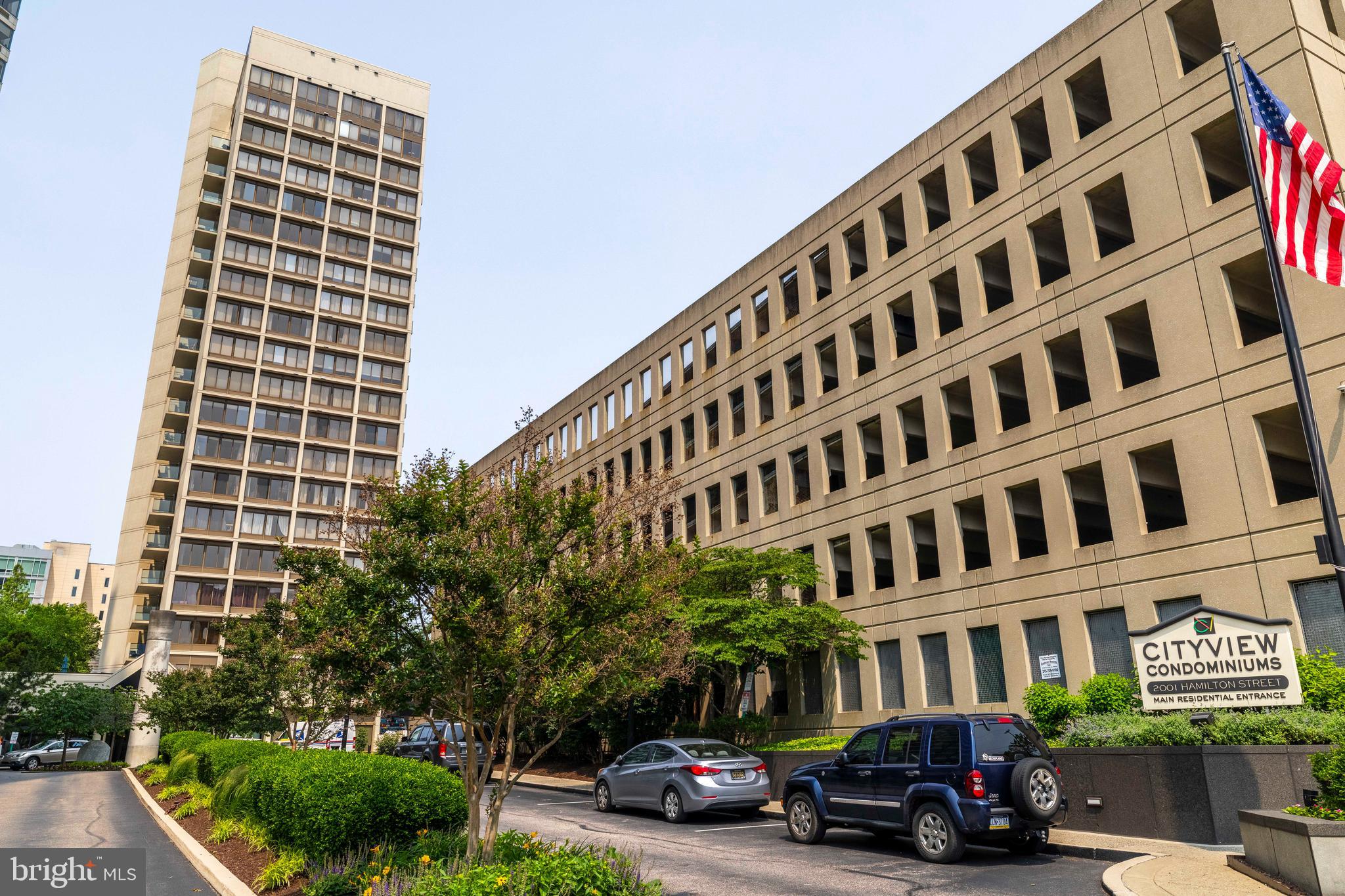 2001 HAMILTON STREET 00 925