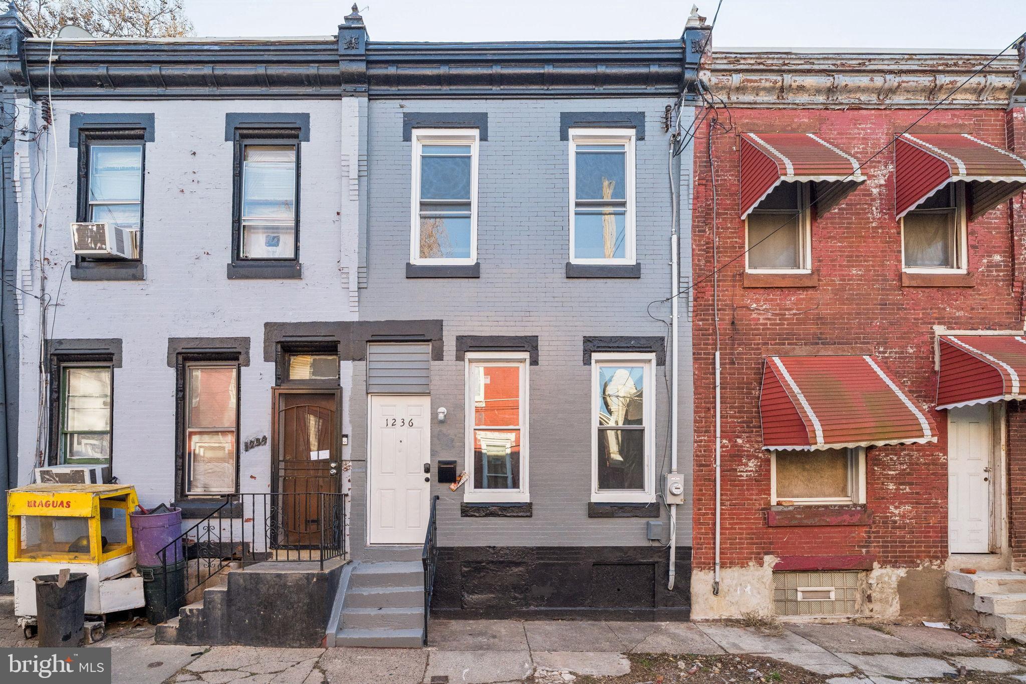 1236 W SERGEANT STREET