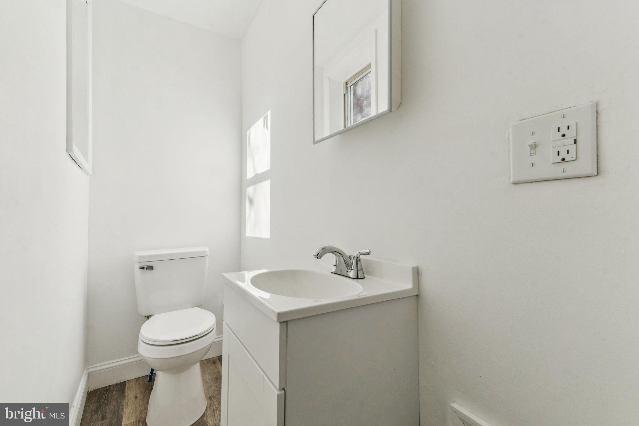 1236 W SERGEANT STREET