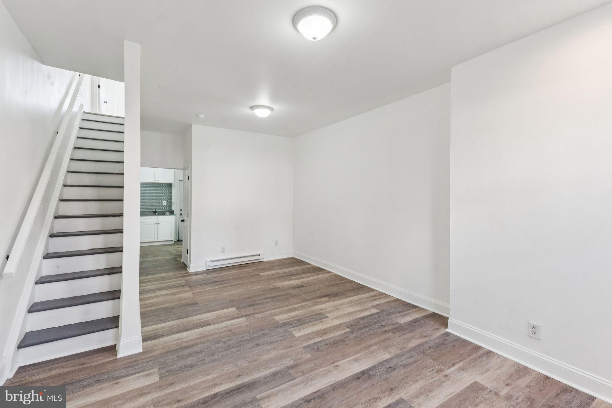 1236 W SERGEANT STREET