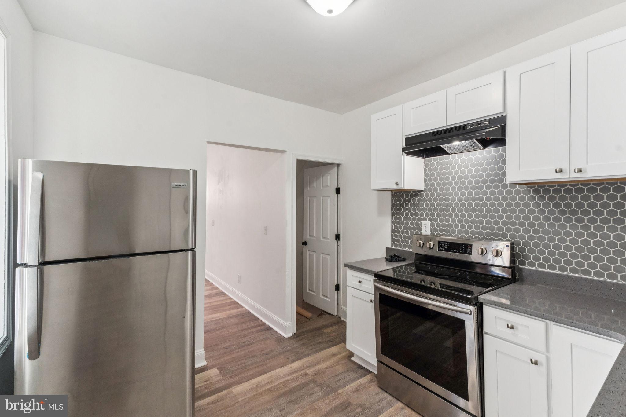 1236 W SERGEANT STREET