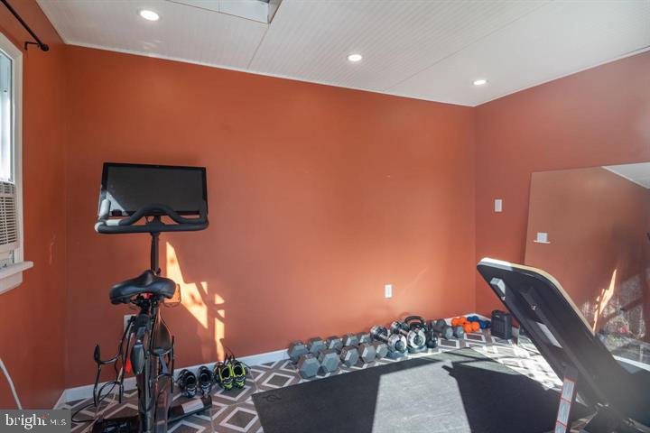 229 E BENEZET STREET