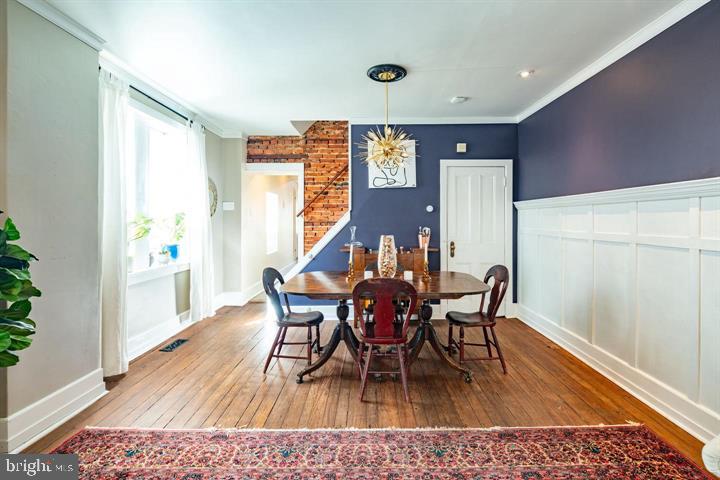 229 E BENEZET STREET