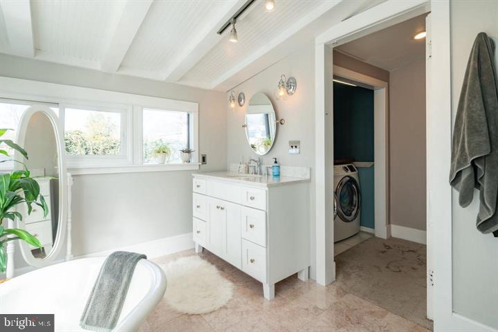 229 E BENEZET STREET