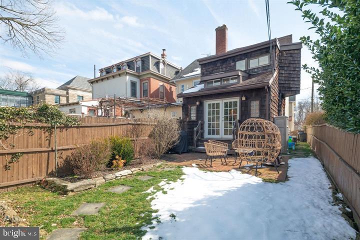 229 E BENEZET STREET