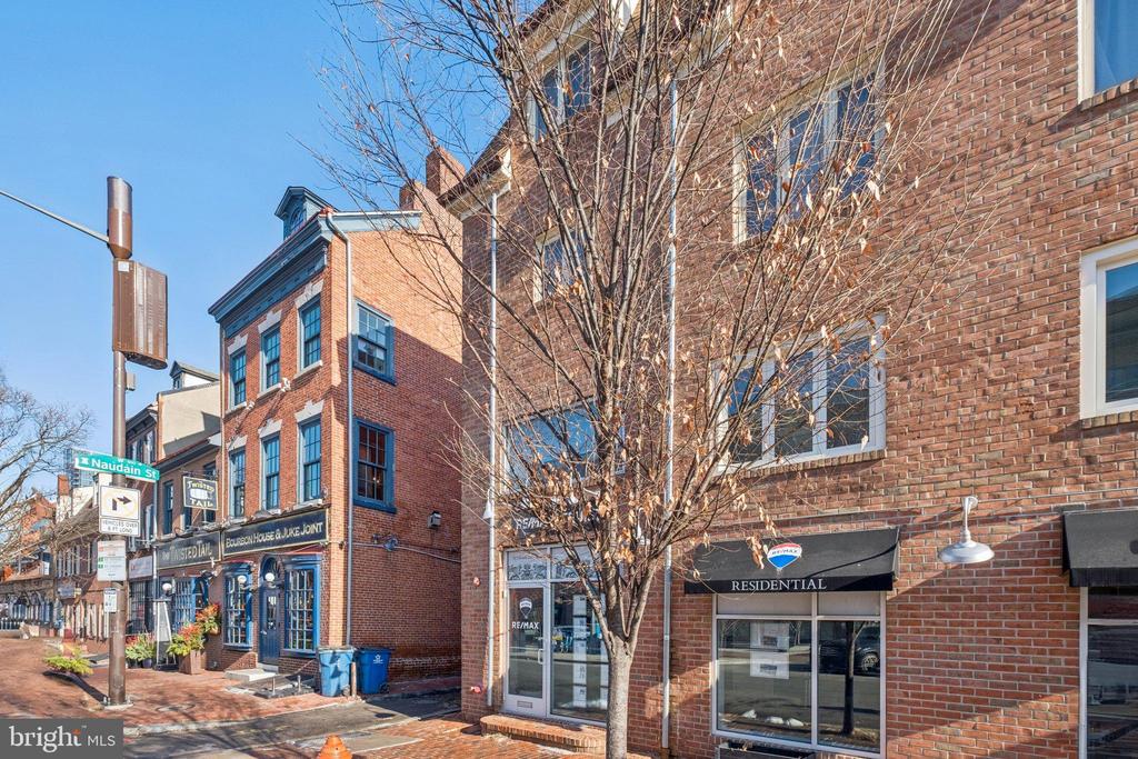 513 S 2ND STREET