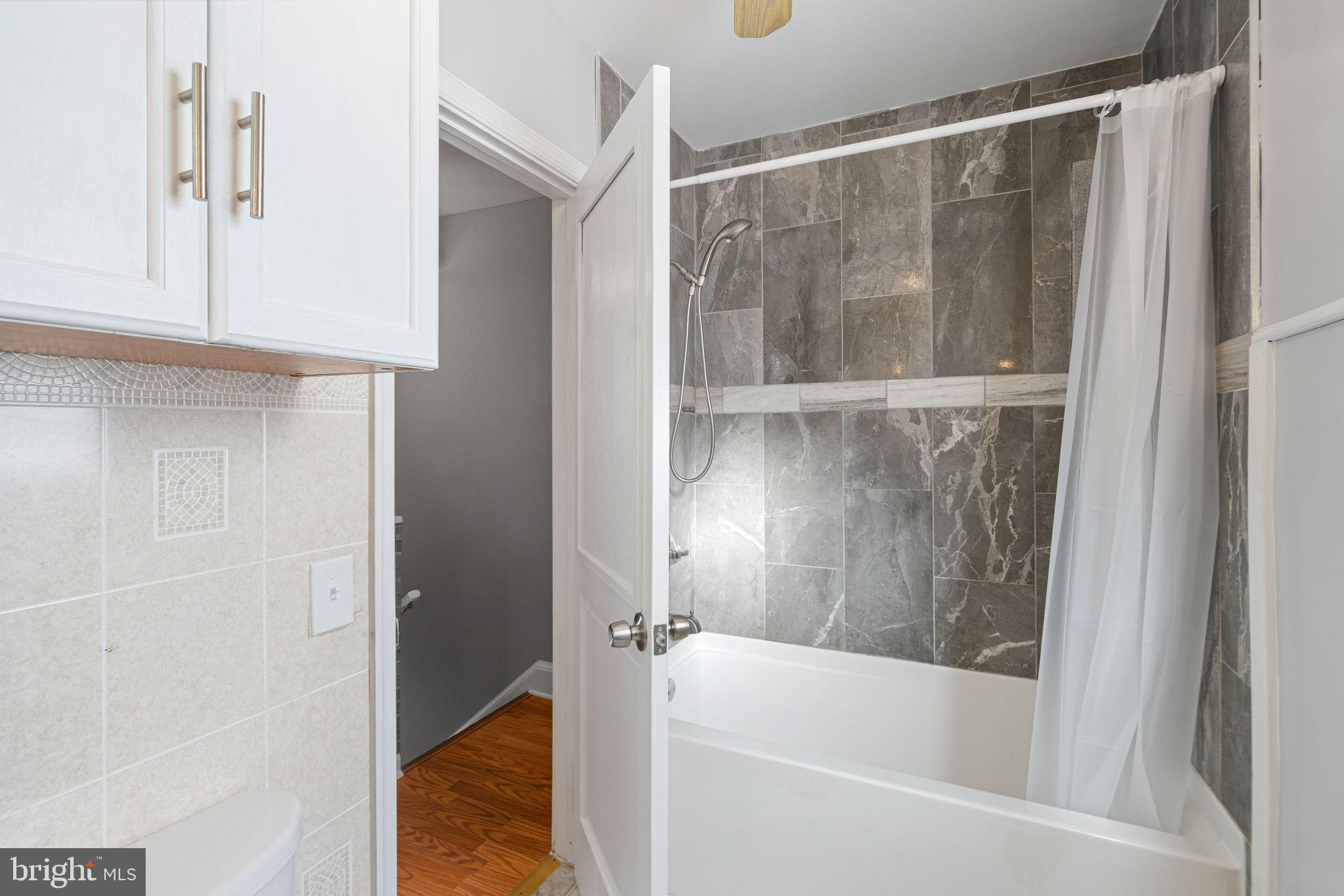 2543 S FRANKLIN STREET