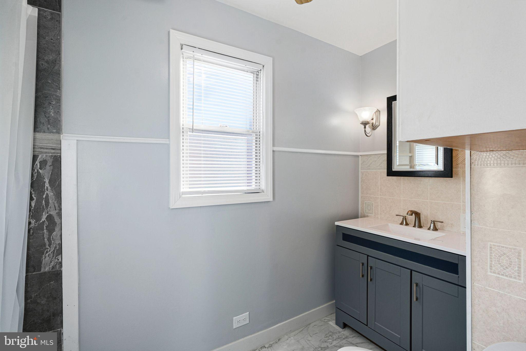 2543 S FRANKLIN STREET