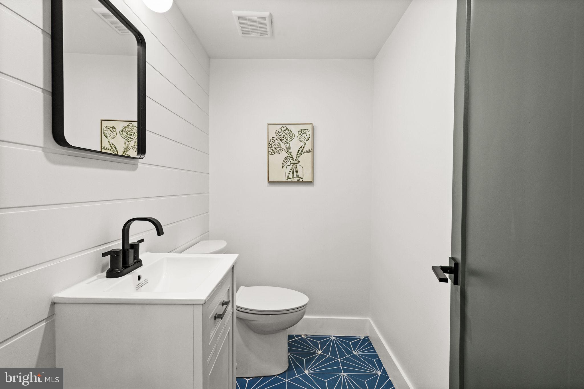 2308 CHRISTIAN STREET