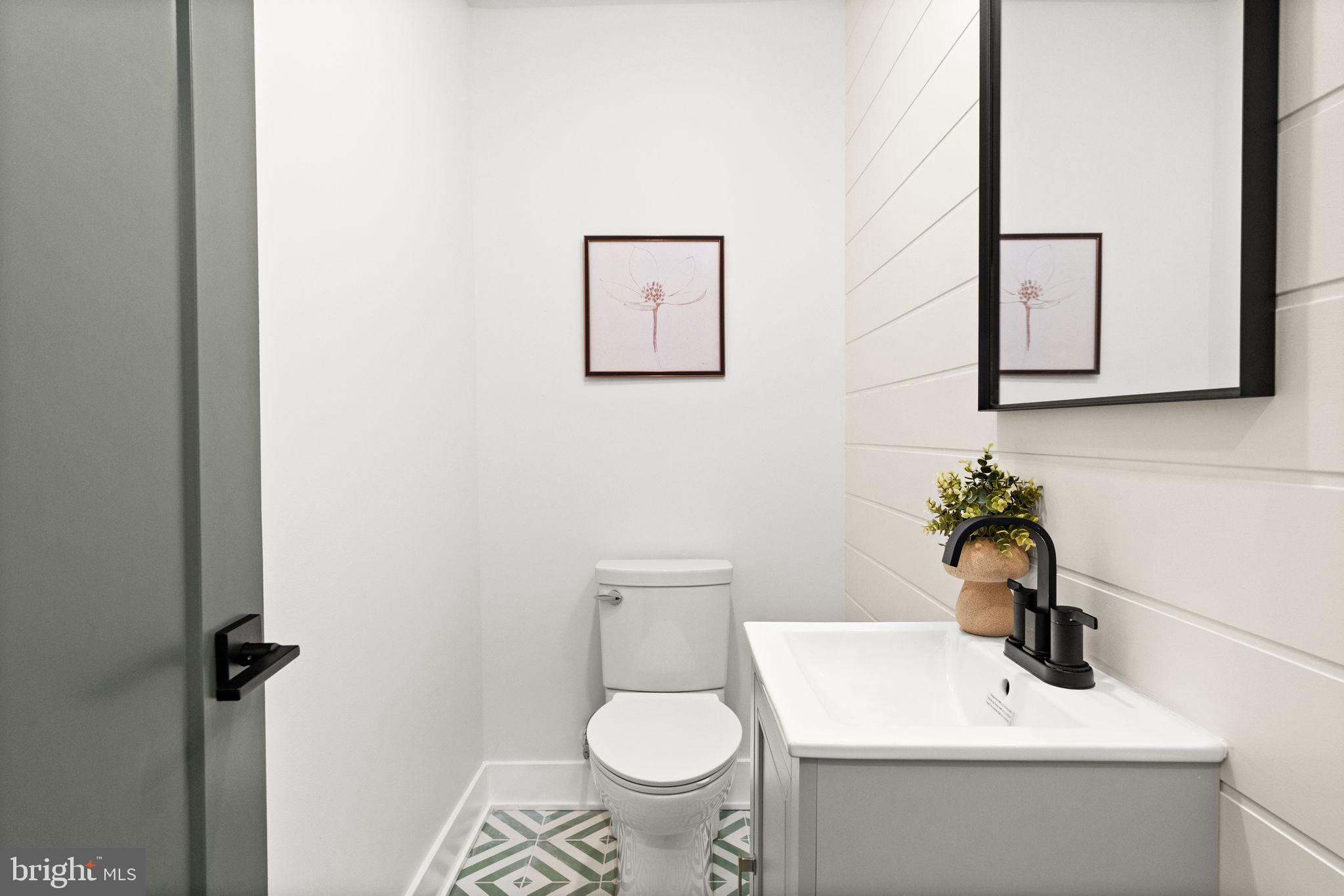 2308 CHRISTIAN STREET