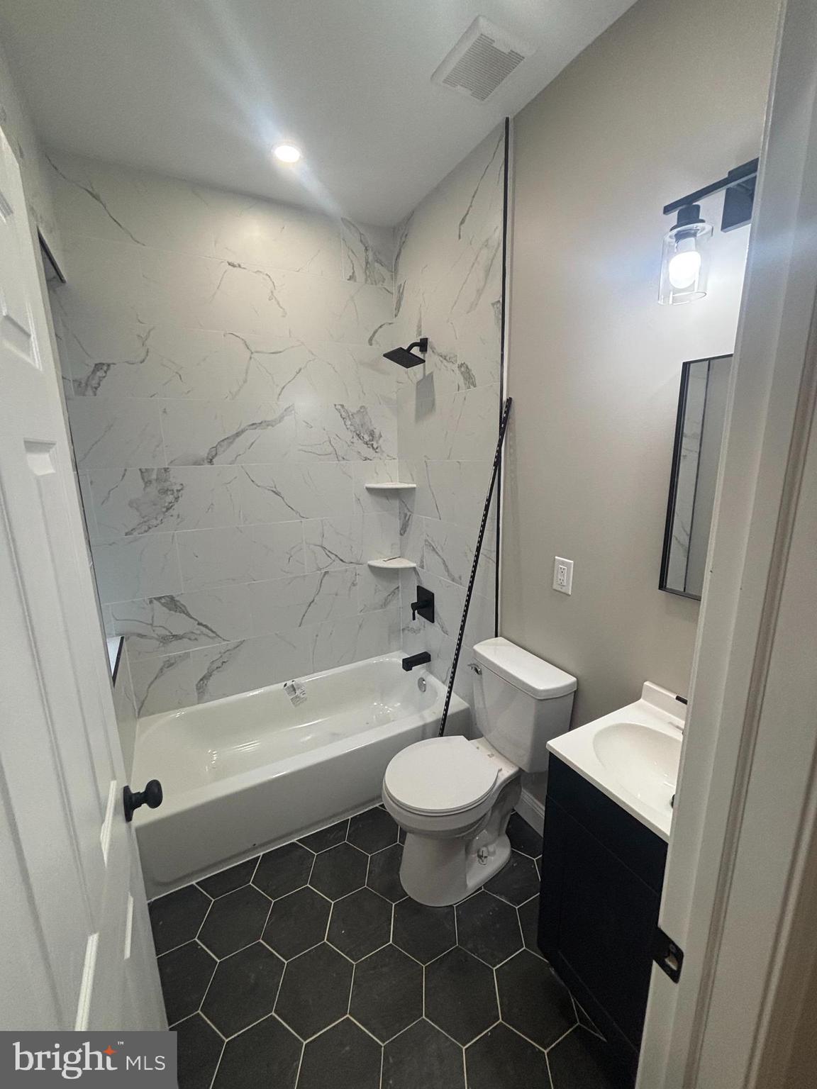 3057 N 10TH STREET 1